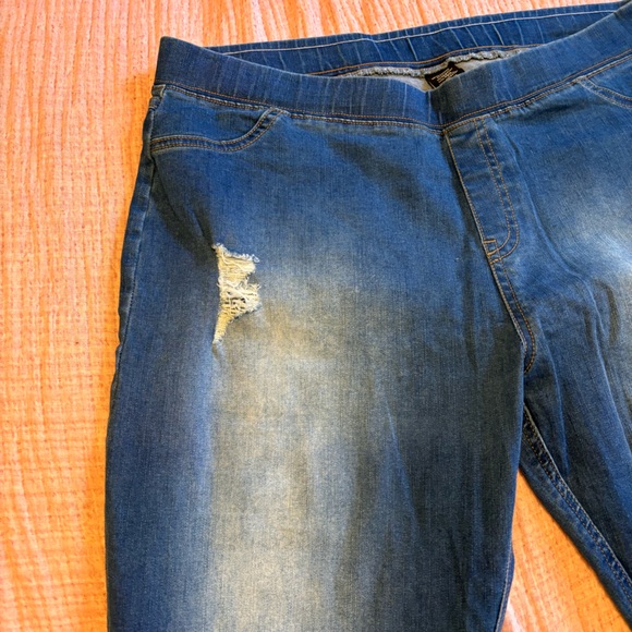 Stretchy leggings - Picture 4 of 4